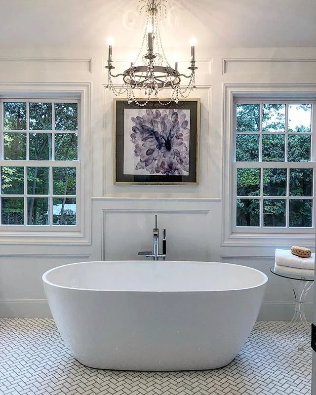 Elegant bathroom with chandelier